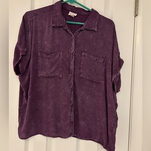 XS Lularoe blouse in distressed purple